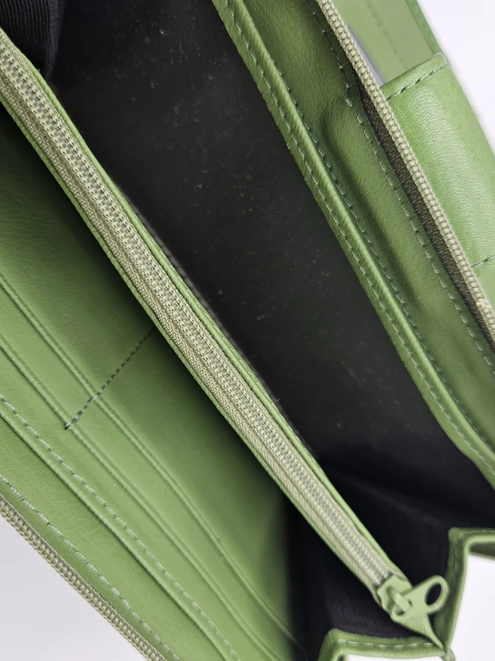 VINTAGE Rolfs Green Genuine Leather Long Checkbook Two Section Wallet